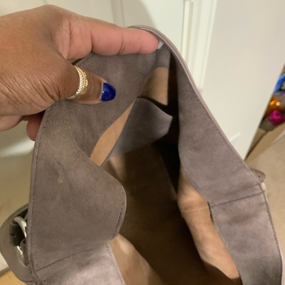 Old Navy Vegan Suede Shoulder Hobo Bag - Picture 3 of 3